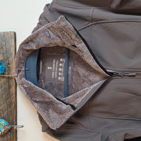 Free Country Gray Taupe Super Softshell Jacket Medium 8-10 New No Tags - Picture 6 of 17